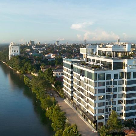 One Riviera Hotel And Residences Ban Souanmone Extérieur photo