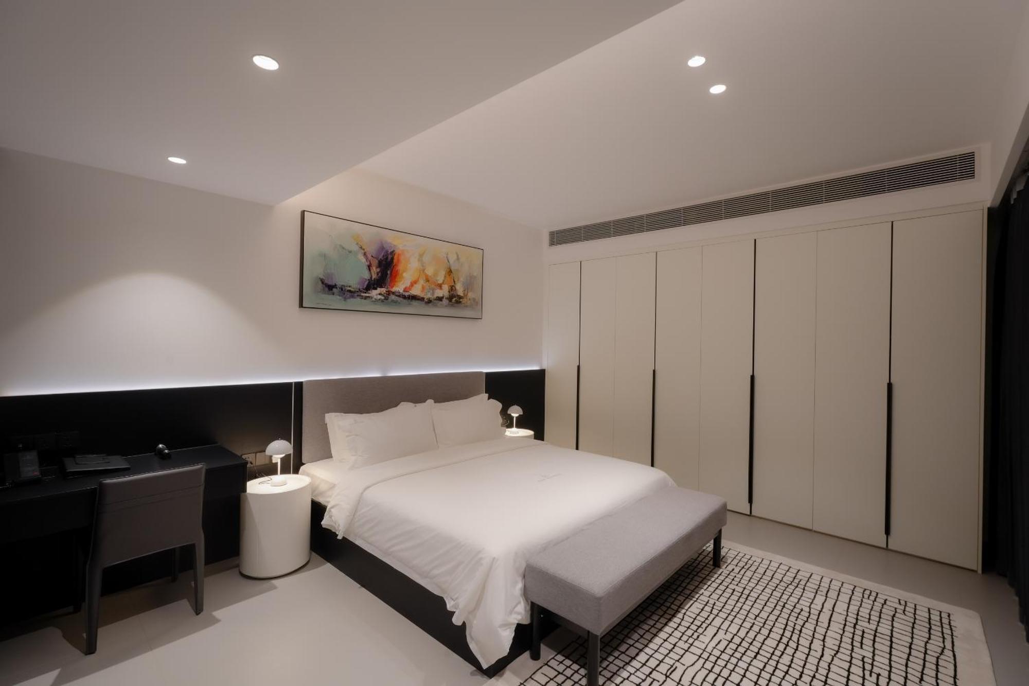One Riviera Hotel And Residences Ban Souanmone Extérieur photo
