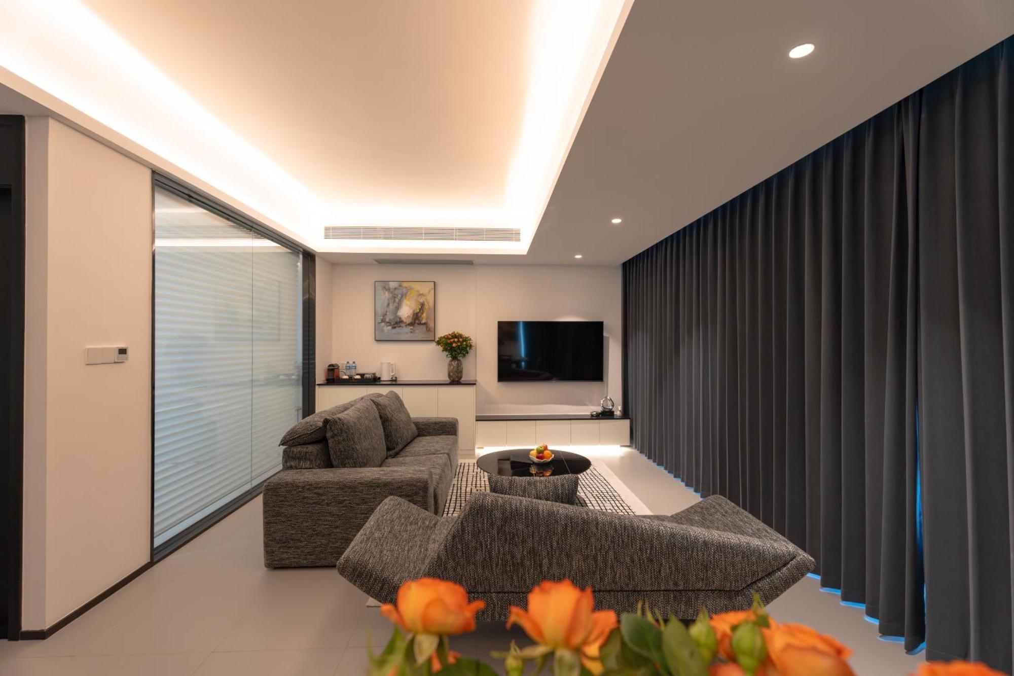One Riviera Hotel And Residences Ban Souanmone Extérieur photo