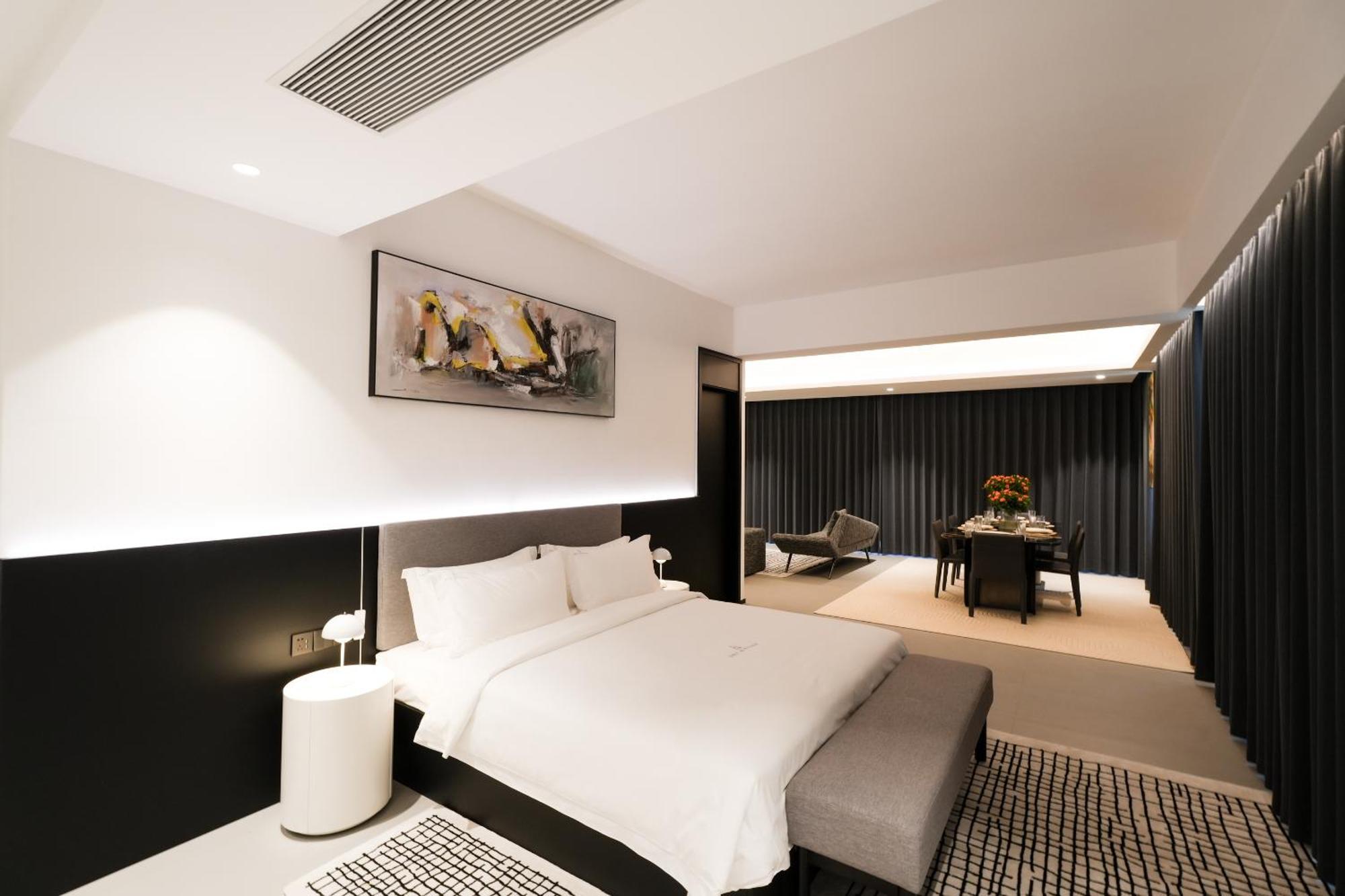 One Riviera Hotel And Residences Ban Souanmone Extérieur photo