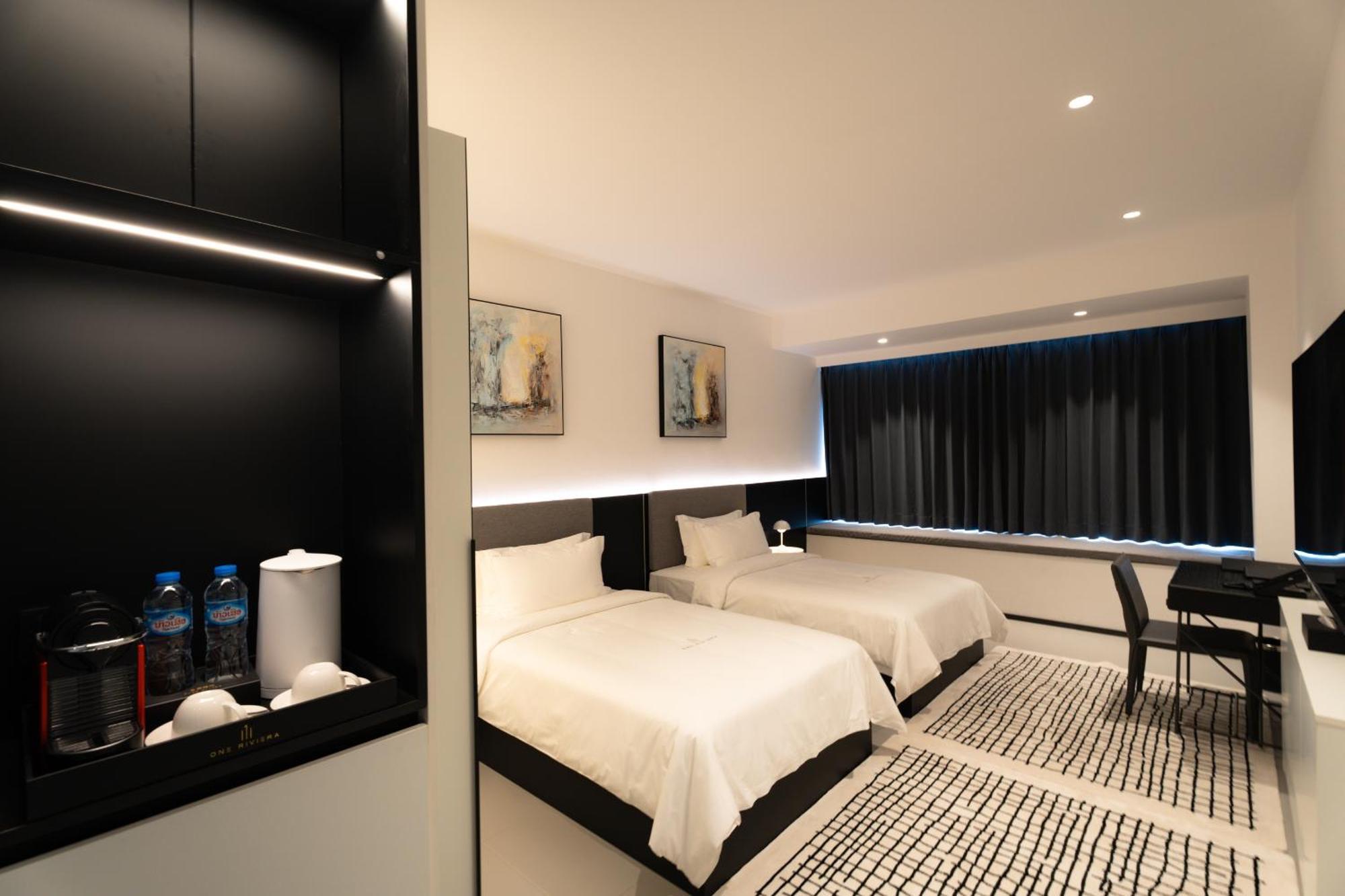 One Riviera Hotel And Residences Ban Souanmone Extérieur photo