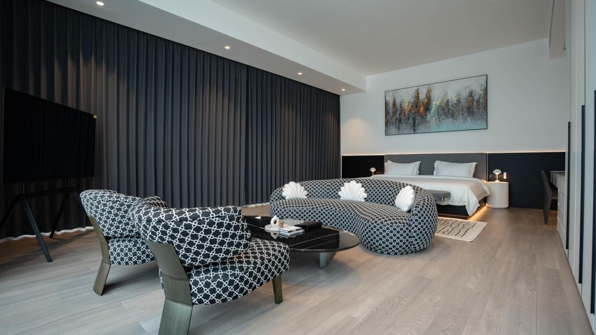 One Riviera Hotel And Residences Ban Souanmone Extérieur photo